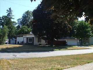 2nd image of 3785 Warringham Ave