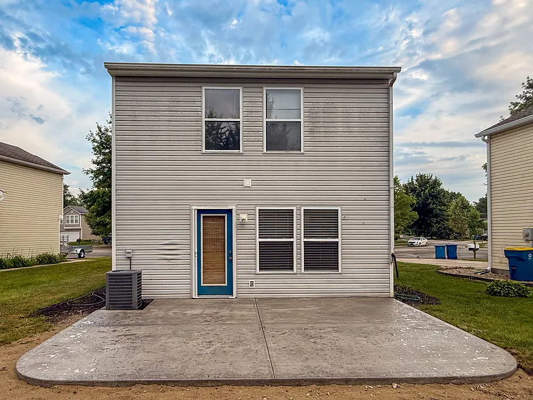 12754 Crescent Dr — Photo 4