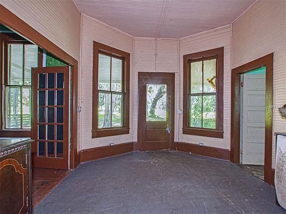 5th image of 521 Owens Ln