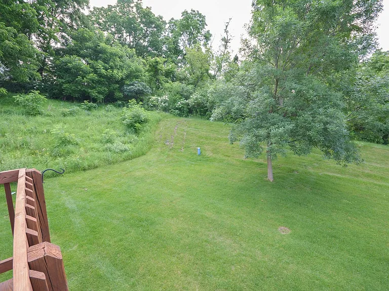 4458 Meadow Lakes Dr NW — Photo 4