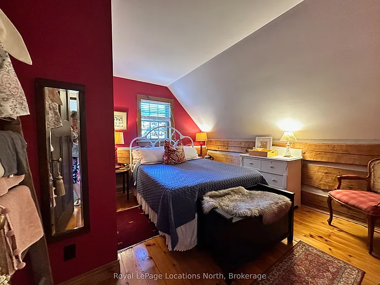 115 Tyrol Ave — Photo 18