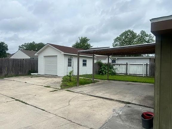 2nd image of 5400 Chatham Dr