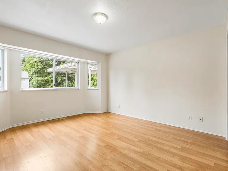 9335 152a St — Photo 16