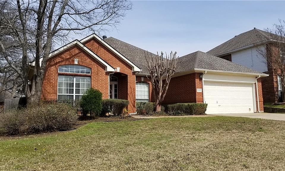1st image of 6441 Parkmont Dr