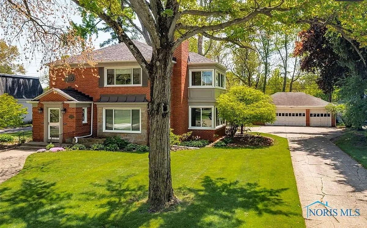 Building Photo - 3935 Hillandale Rd #2