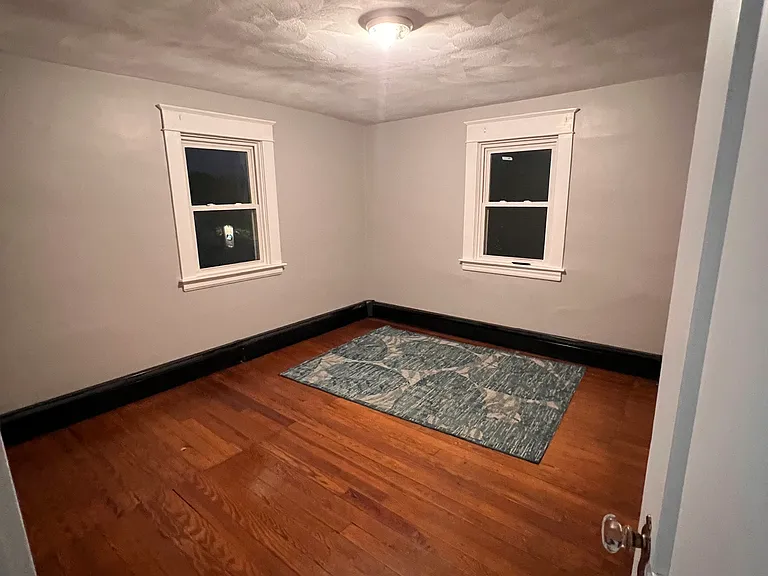 618 Reservoir Ave #3 — Photo 9
