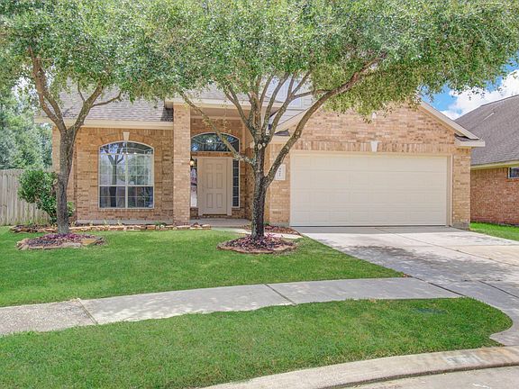 3rd image of 9611 Babbling Spring Ct