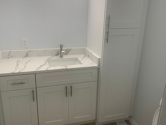 4th image of 4601 Harbor Lights Dr