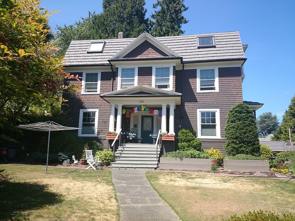2nd image of 3906 E Pine St
