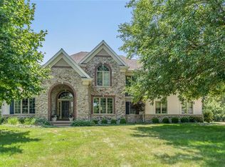 2612 Diamondwood Dr, Cedar Rapids, IA 52403