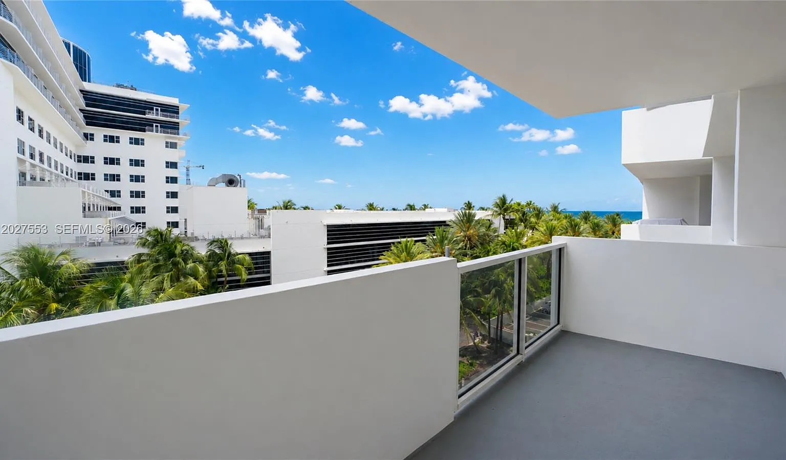 The Decoplage Condo — Photo 2
