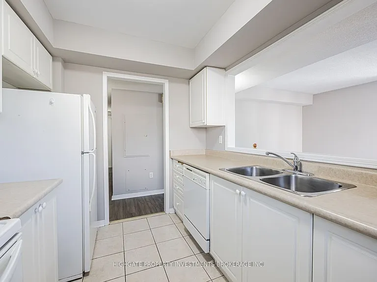 200 McLevin Ave #3 — Photo 13