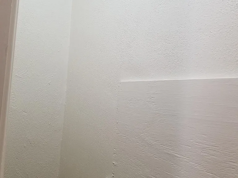 LARGE BEDROOM CLOSET