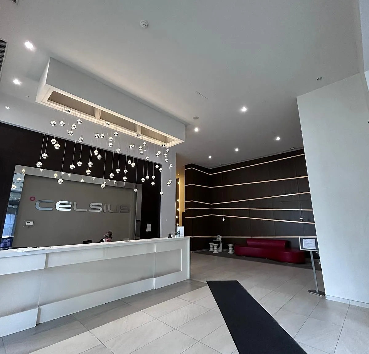 68 Canterbury Pl — Photo 4