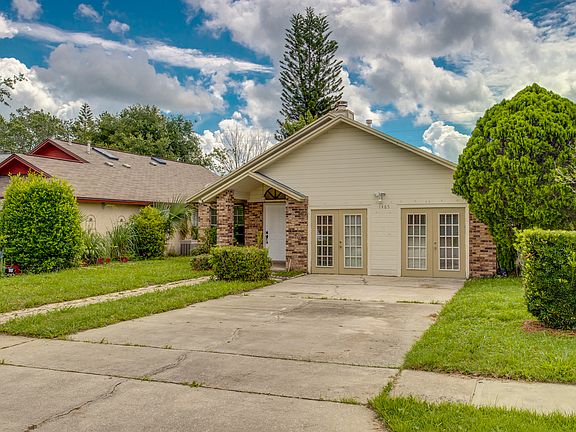2nd image of 1485 Hyde Park Dr