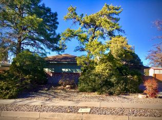 9109 Las Camas Rd NE, Albuquerque, NM 87111