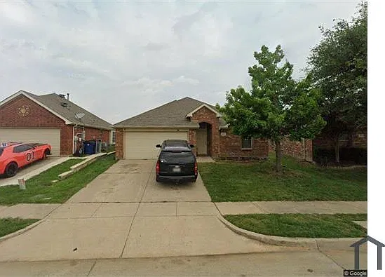 4 bed, 2144 sqft, $2,350 — Photo 1