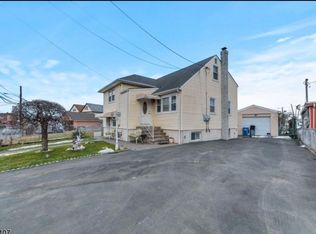 631 Meadow St #1, Elizabeth, NJ 07201