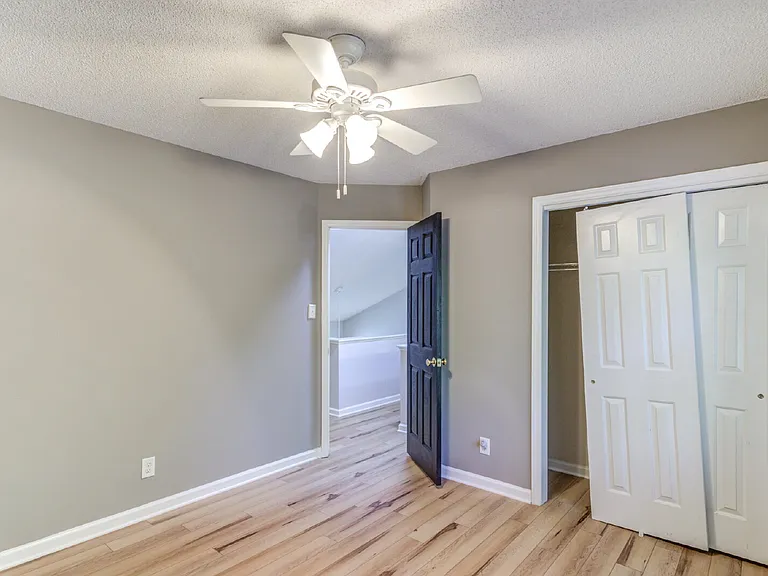 103 Unaka Ct — Photo 39