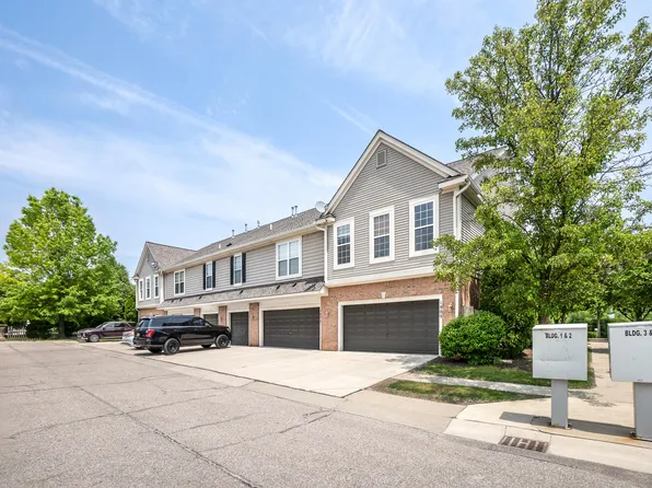 1891 Knollwood Dr #2, Canton, MI 48188