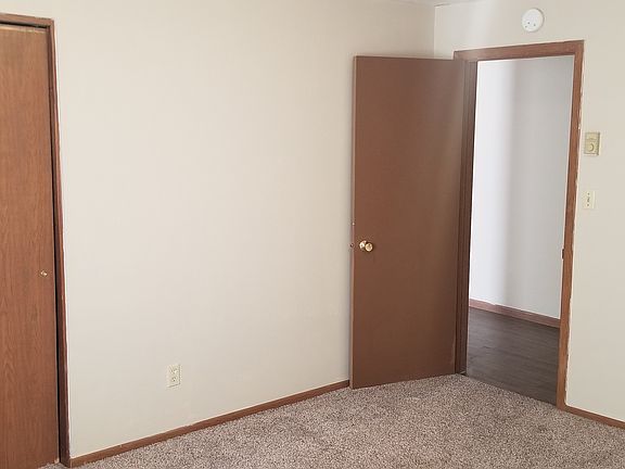 2nd image of 621 Broadway St #2
