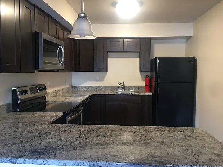 1 Pennsylvania Rd #4 — Photo 20