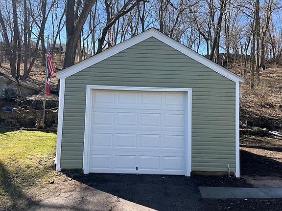3rd image of 235 E Orchard Ave