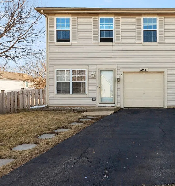 22311 W Niagara Ct