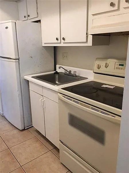 Studio, 1.0 bath, 450 sqft, $1,400 — Photo 3
