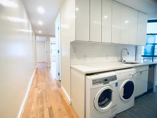 Rented by Bohemia Realty Group | media 11