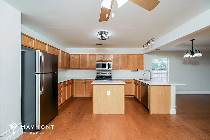 324 Cohen Cir — Photo 7