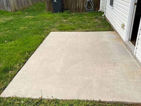 3rd image of 808 Hogan Way