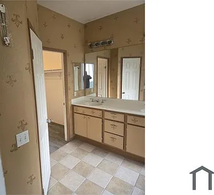 421 Steiner Dr — Photo 12