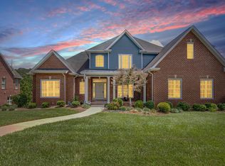 943 Shadyside Dr, Kingsport, TN 37663