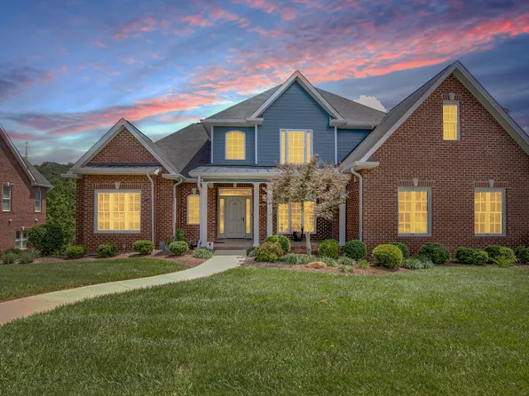 943 Shadyside Dr, Kingsport, TN 37663