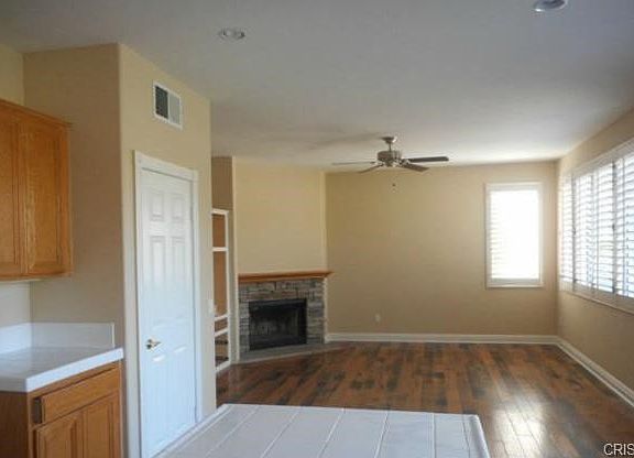 3rd image of 263 Cliffwood Dr