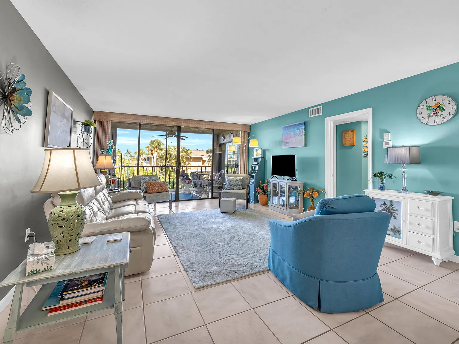2 bed, 2.0 bath, 1184 sqft, $6,000 — Photo 4