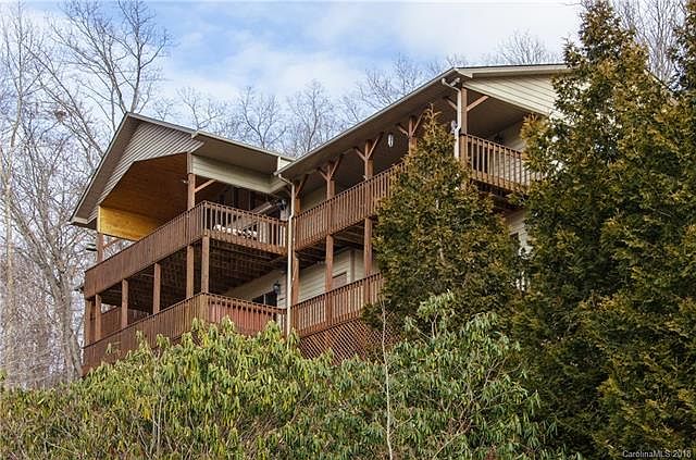 1st image of 120 Greenview Dr