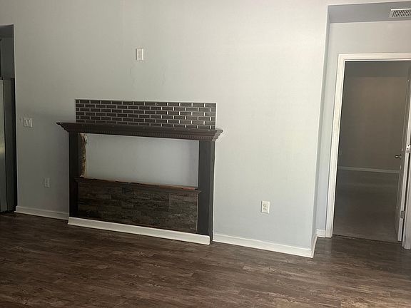 4th image of 234 Marquis Way