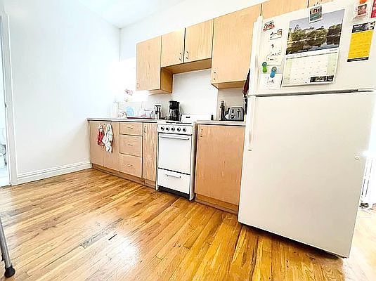 1st image of 2124 2nd Ave APT 6