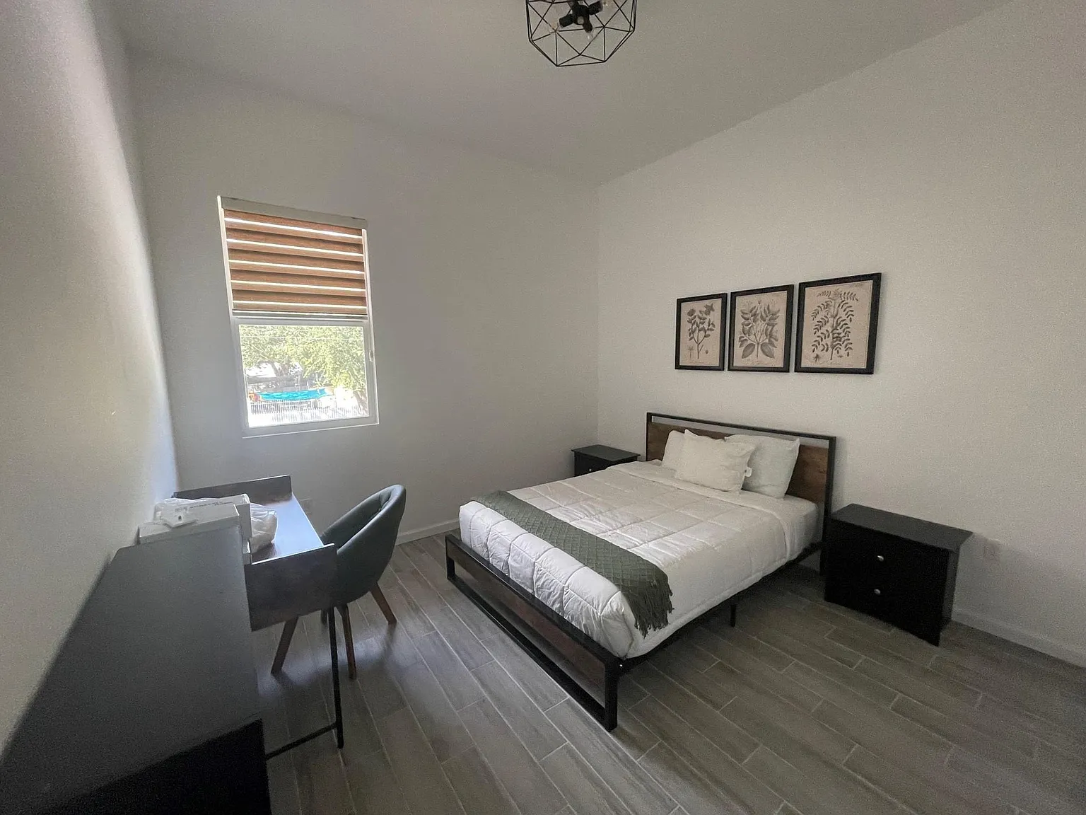 1 bed, $1,000 — Photo 1