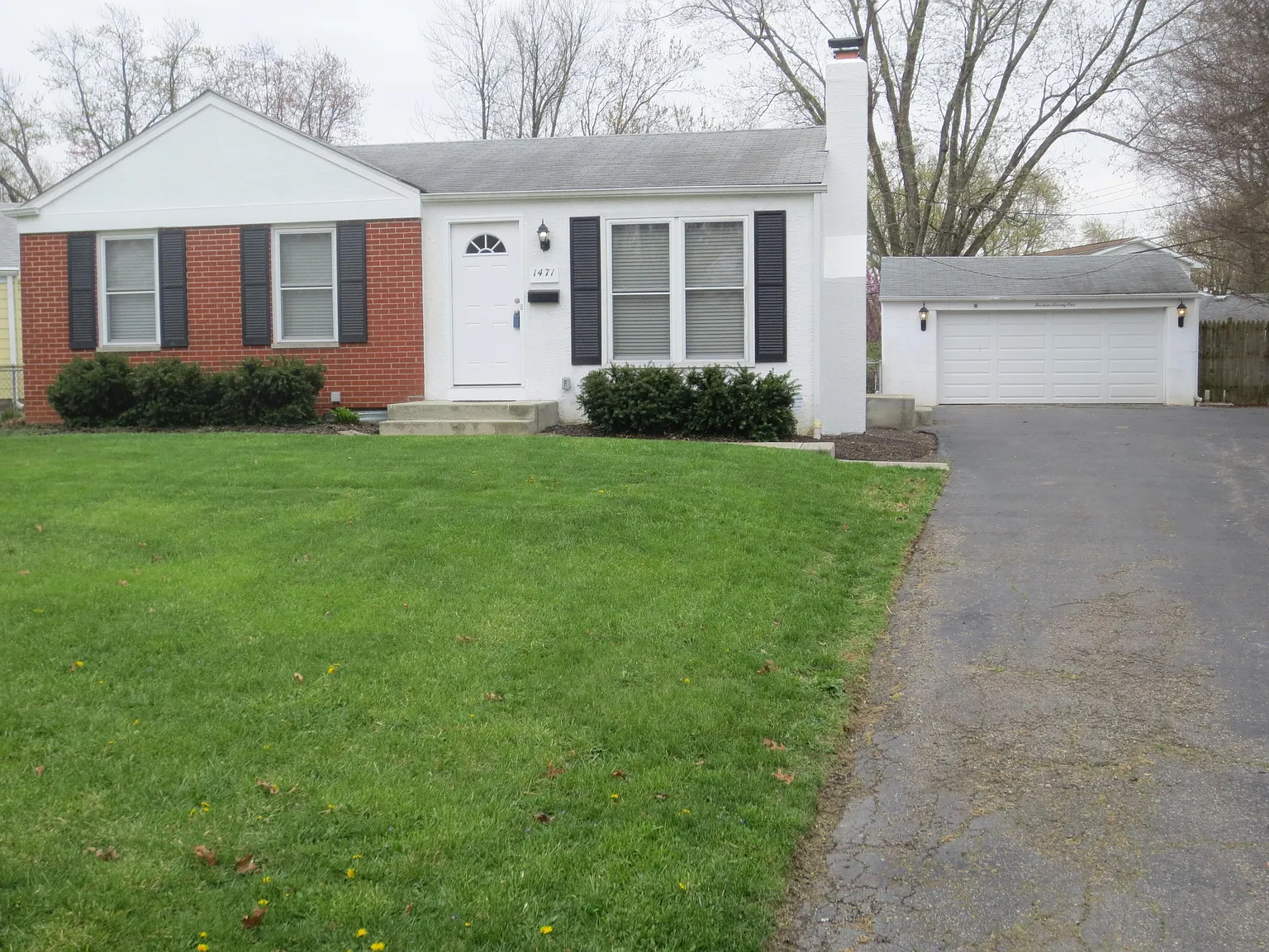 1471 Cardwell Sq S photo 1