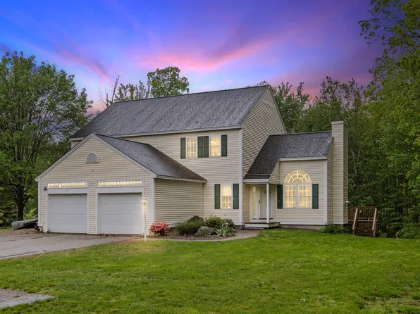 210 Kent Farm Road #2, Hampstead, NH 03841