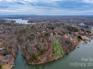 5697 Crown Ter #48, Hickory, NC 28601