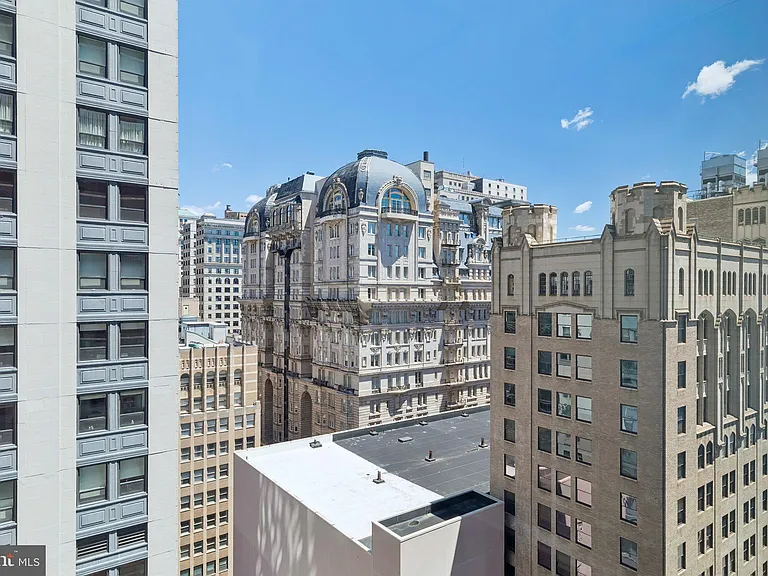1420 Locust St #23E — Photo 17