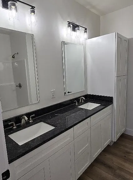 All Units - Master Bathroom