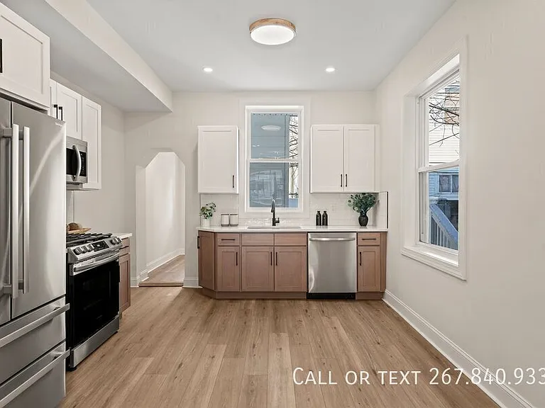 2921 W Oxford St #SFH — Photo 10