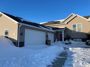 21 Mulberry Loop NE, Minot, ND 58703