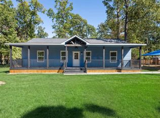 194 Pine Needle St, Onalaska, TX 77360