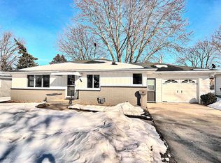 572 Ruth St, Green Bay, WI 54302